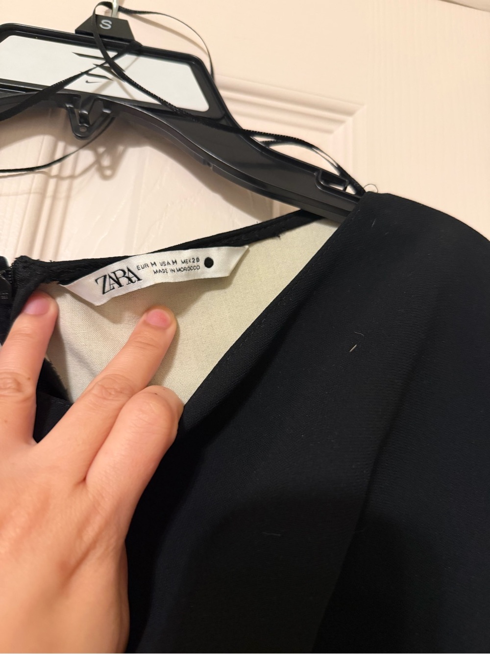 ZARA Black Men's Suit Jacket - Classic Minimalist Blazer